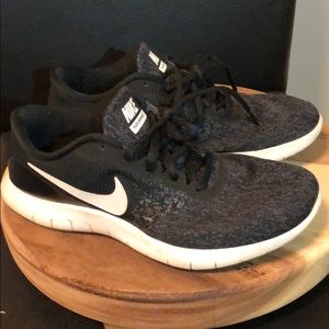 Flex contact Nike’s